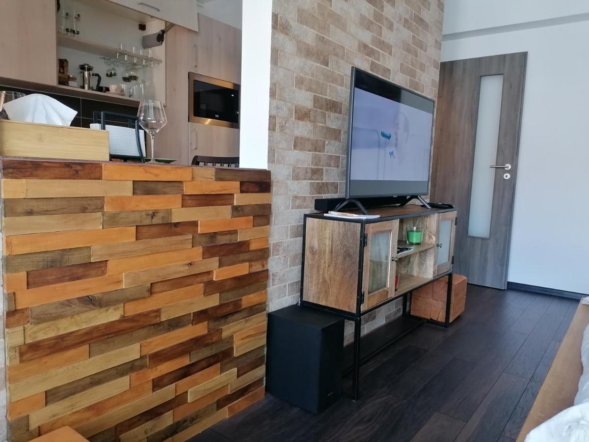 Wooden Touch Studio Брашов Екстериор снимка